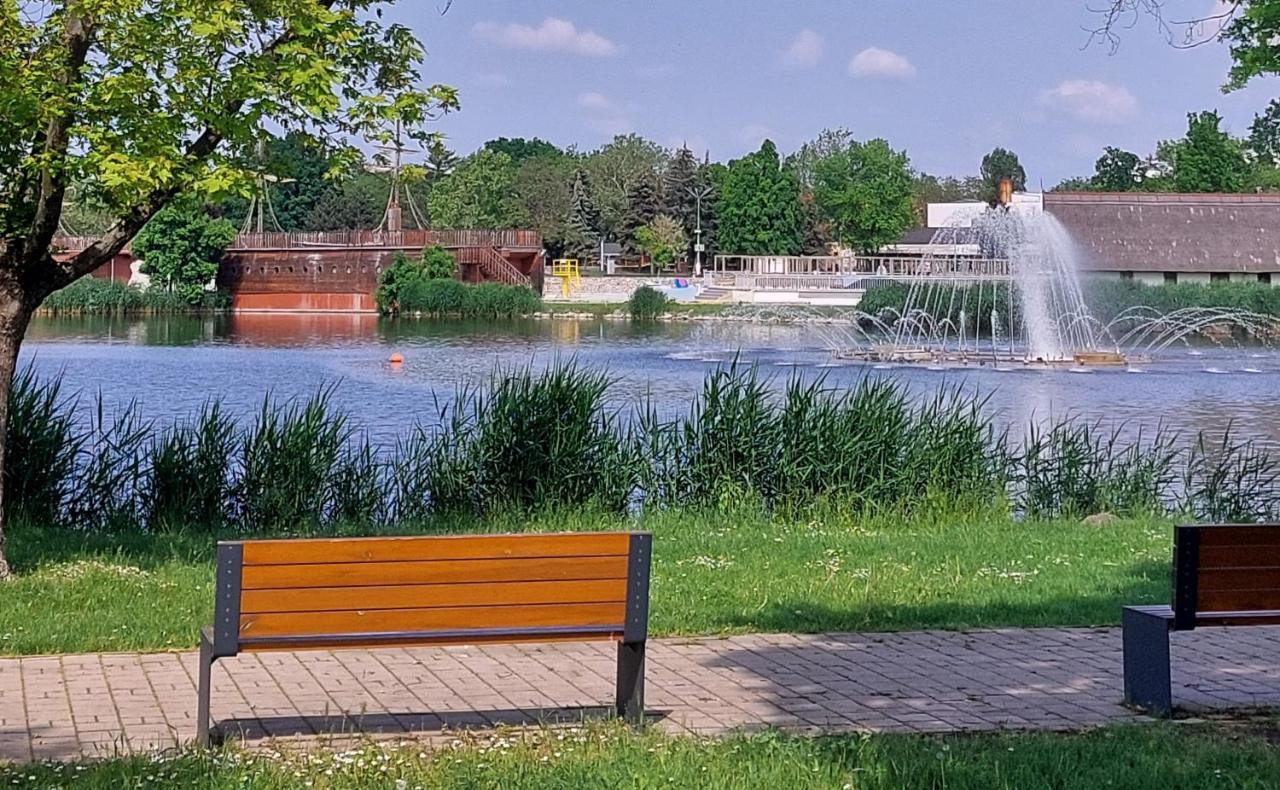 Sunshine Resort Apartment Hajdúszoboszló Екстериор снимка